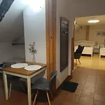 V Podzamci Guest house