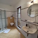 V Podzamci