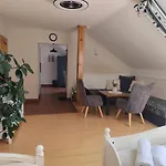 V Podzámčí Casa de hóspedes Litomyšl