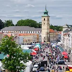 V Podzamci