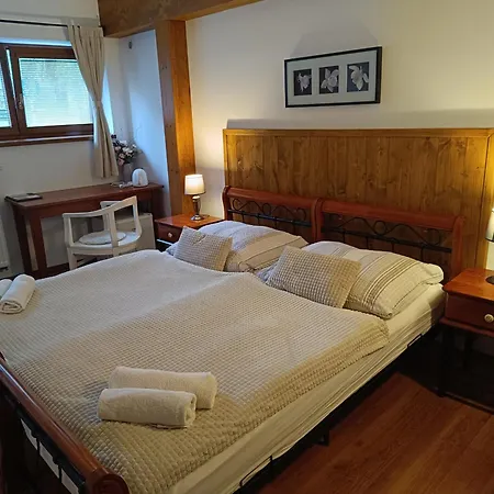 V Podzamci Guest house 3*