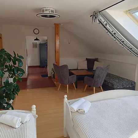 Guest house V Podzamci Litomysl