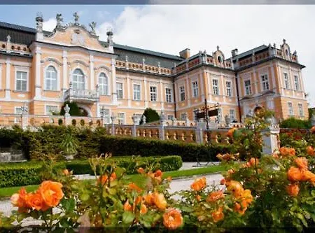 V Podzamci Guest house Litomysl