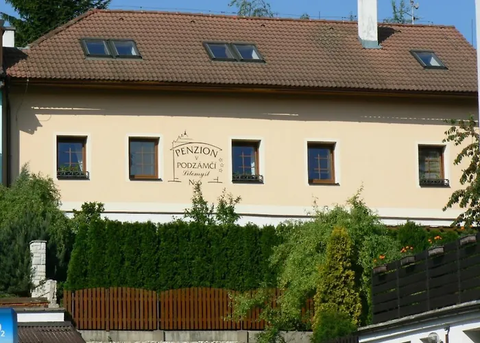 Guest house V Podzamci 3*