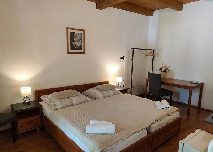 V Podzamci Guest house 3*