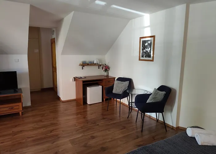 V Podzamci Guest house Litomysl