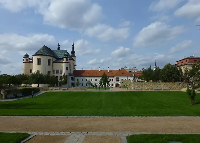 V Podzamci Guest house Litomysl